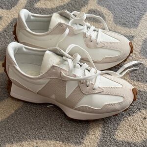 New Balance Women's White and Beige Retro Runner Sneakers
